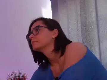 Chaturbate Adult Video Chat of sophieerain