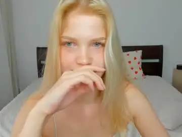 Chaturbate Watch Live Sex Cams of xloe_queen