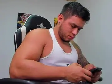 Chaturbate Free Live Porn of marco_diaz1