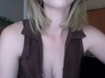 Chaturbate Live Porn of allyoursss1212
