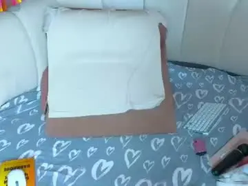 Chaturbate Watch Live Sex Cams of emilytrays
