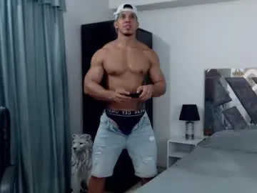 Chaturbate Live Sex Cam of frank_heaven_shore