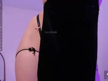 Chaturbate Adult Video Chat of honey_bitee