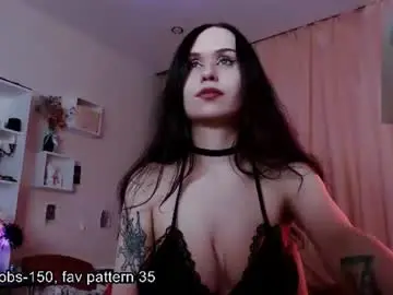 Chaturbate Live Sex of meow_on_da_cam