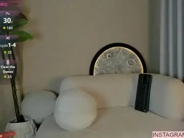 Chaturbate Watch Live Sex Cams of emily_huddson_