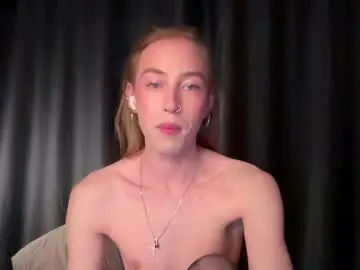 Chaturbate Nude Webcam of avril_pearly_