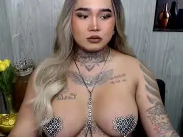 Chaturbate Watch Live Sex Cams of urfabtattooqueen