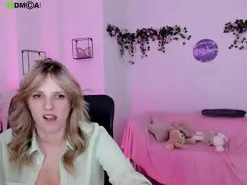 Chaturbate Best live sex cam show of kimi_sky
