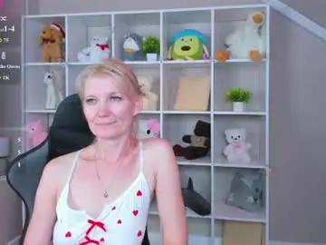 Chaturbate Adult Webcam of julie_lucasss
