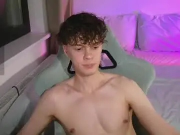 Chaturbate Watch Live Sex Cams of cute_thomas