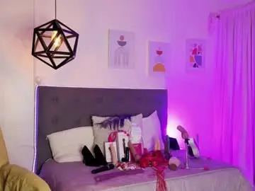 Chaturbate Live Sex Cam of sabaha_