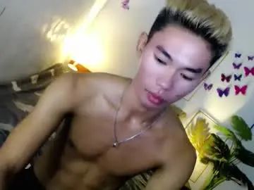 Chaturbate Live Sex Cam of yourdreamboyx