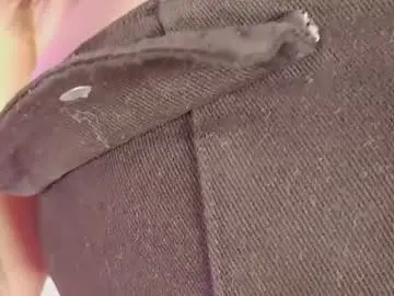 Chaturbate Free Porn Cam of lilimilk21