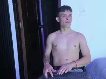 Chaturbate Sex Chat of robinlion91