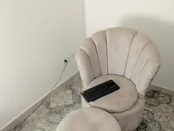 Chaturbate Live Porn of alexx_cum18