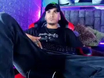 Chaturbate Free Porn Cam of axell_cross2