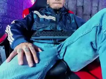 Chaturbate Sex Cam of axell_cross2