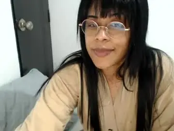 Chaturbate Live Sex Cam of briannacute