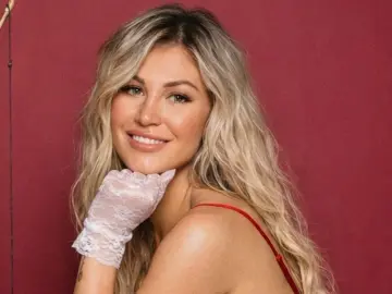 Imlive Best live sex cam show of MilanaSmooth