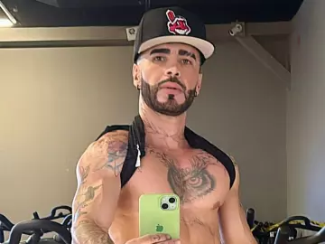 Imlive Sex Chat of LancelotBenwick1