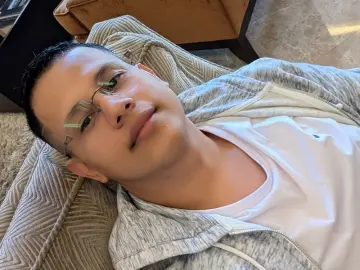 Imlive Nude Webcam of BryanLyon