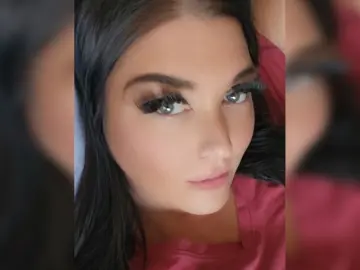 Livejasmin Free Porn Cam of HollyComming