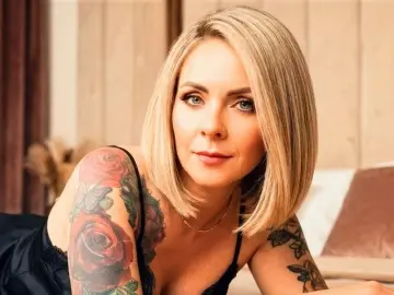 Livejasmin Live Sex of VickyAndrews
