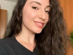 Myfreecams Private Sex Chat of Laura_Schwarz