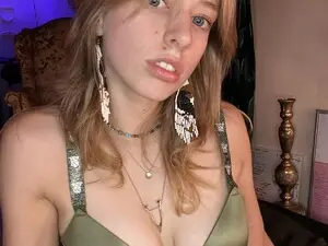 Myfreecams Adult Webcam of ellispierce