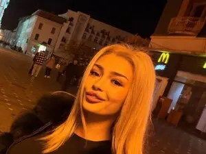 Myfreecams Live Sex Cam of Lissababe1
