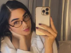 Myfreecams Live Sex Cam of CamiiHerrera