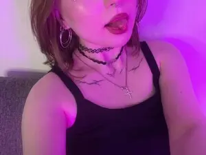 Myfreecams Sex Cam of ElaraHex