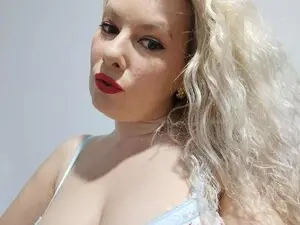 Myfreecams Live Sex of ADELAIS