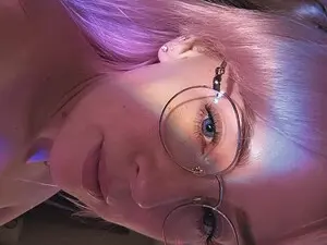 Myfreecams Watch Live Sex Cams of NahlaHoney