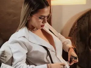 Myfreecams Watch Live Sex Cams of Zhara_11