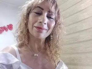Myfreecams Sex Cam of Yessilatin