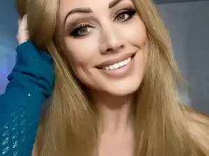 Myfreecams Adult Video Chat of Cassie_Hart