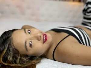 Myfreecams Live Sex Cam of Sofhiaa_