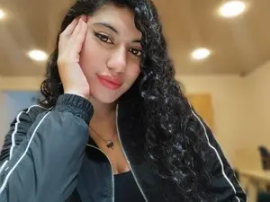 Myfreecams Free Porn Cam of Caro_Rose