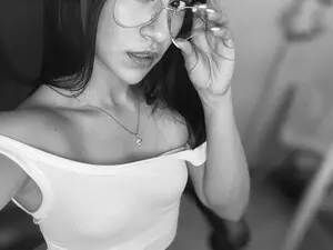 Myfreecams Watch Live Sex Cams of Olivialoft