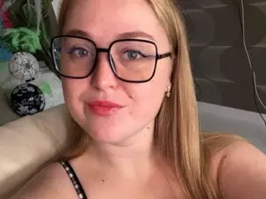 Myfreecams Adult Video Chat of Tori_Blond