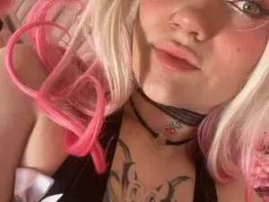 Myfreecams Free Porn Cam of Broklinwhite