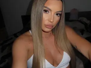 Myfreecams Adult Webcam of Miaastarr