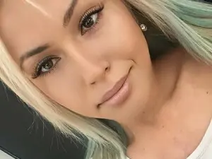 Myfreecams Free Porn Cam of Wildblondhome