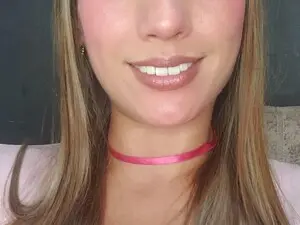 Myfreecams Live Porn of AndreaCaramel