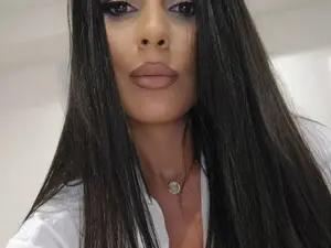 Myfreecams Free Porn Cam of Rose4Lucy