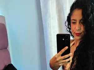 Myfreecams Live Sex Cam of Caro_Velez