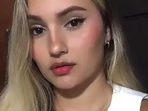 Myfreecams Adult Video Chat of Miaa_Riav_