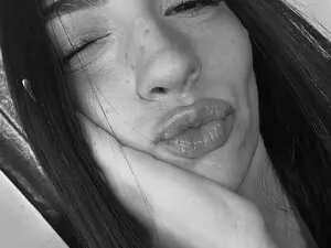 Myfreecams Sex Chat of Luciana_grant