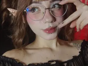 Myfreecams Sex Cam of Petitemila_